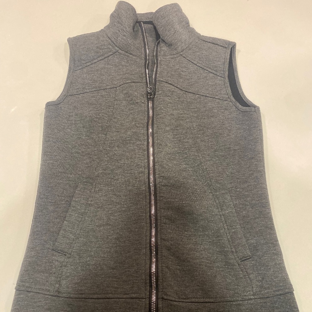 Betsey  Johnson performance sweater vest